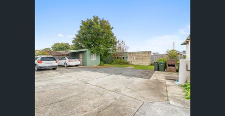 1 Bedroom, Close to Town - Photo 5