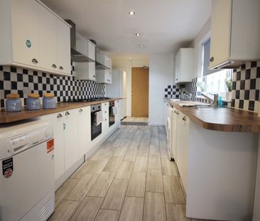 Flora Street, Cathays - Photo 1