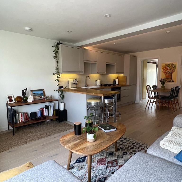 2 Bed Flat, Glyn Road, E5 - Photo 1