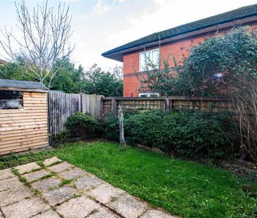 2 bedroom semi-detached house to rent - Photo 6