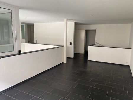 "Open 5.5 room maisonette apartment in the heart of Oerlikon!" - Photo 2