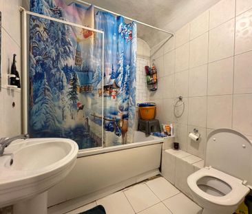 Vale Road, Camberley, Surrey, GU15 - Photo 6