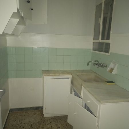 Ενοικίαση κατοικίας, 30 τ.μ., Καλλιθέα, 420 € - Photo 2