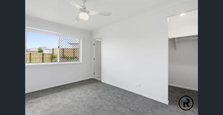 Brand-New Family Home in Flagstone - Photo 5