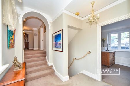Flat to rent - Mavelstone Road, Bromley, BR1 - Photo 4
