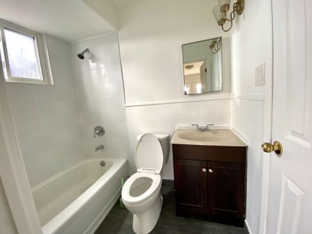 For Lease - 43 Walter Avenue Unit# lower back unit, Newmarket, Ontario - Photo 5