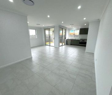 Stylish Home, Prime Spot! - Photo 1