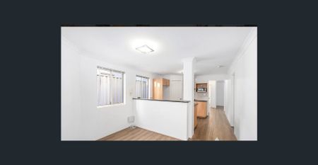 Convenient Family Home - Photo 4