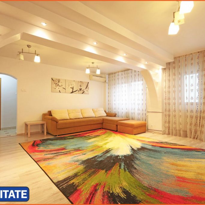 De inchiriat: Probabil cel mai mare apartament cu 2 camere - Photo 1