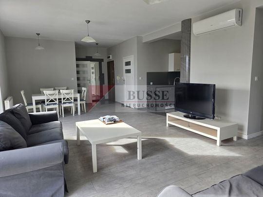 Starówka, 4-pokojowe z windą i widokiem na Odrę. - Photo 1