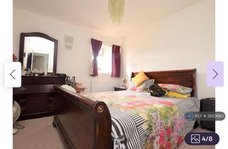 3 bedroom terraced house to rent - Photo 4