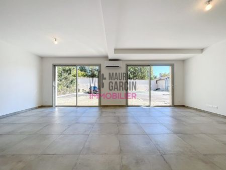 PERNES LES FONTAINES - Photo 3