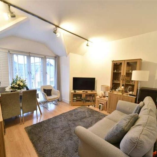 North Courtyard, The Manor, Herringswell, Bury St. Edmunds, IP28 - Photo 1