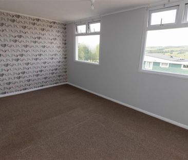 3 Bedroom House - End Terrace - Photo 4