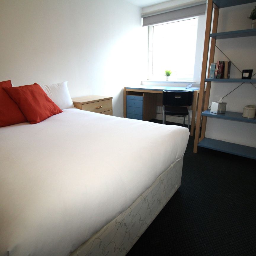 Flat 27, Samara Plaza, LS2 9DU, Leeds - Photo 1
