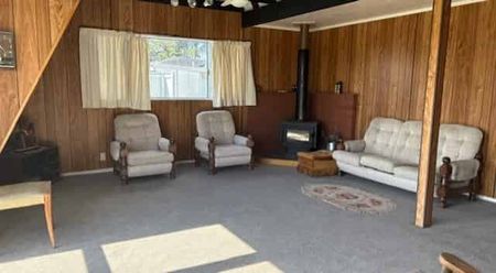 Peaceful Living in Wakanui – Just 12 Minutes from Ashburton! - Photo 4