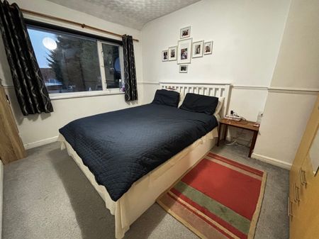 3 bedroom terraced house to rent - Photo 3