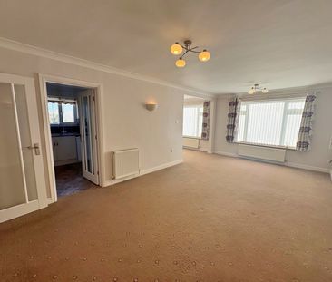 Ballard Close, Lytchett Matravers, Poole, Dorset, BH16 - Photo 1