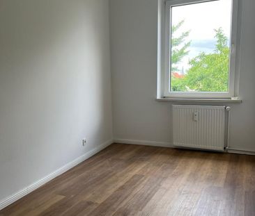 + + hochwertig sanierte Zweizimmerwohnung neben dem Salzlandtheater... - Foto 1