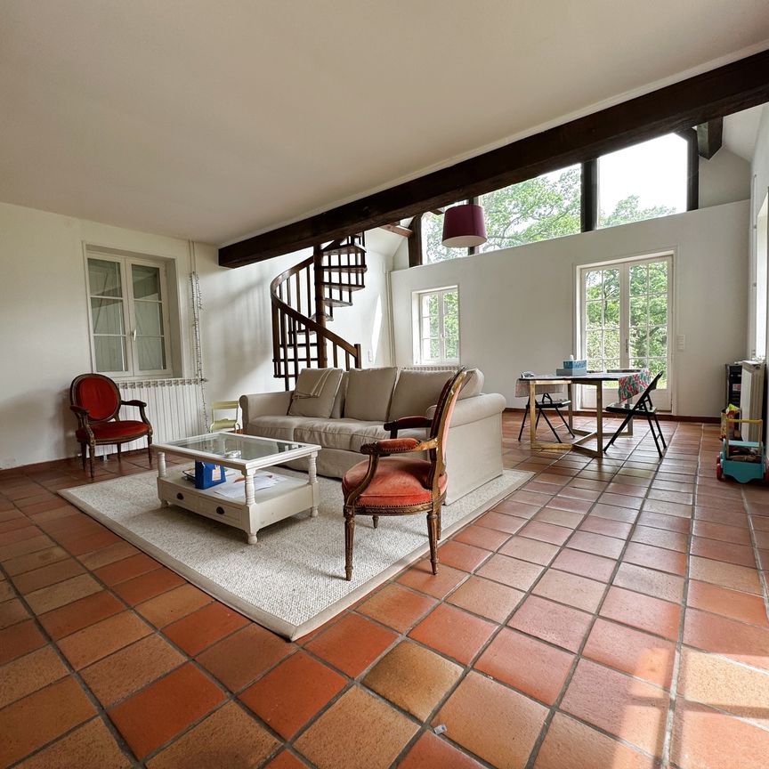 Location Maison 7 pièces 154m² PLAILLY 60128 - Photo 1