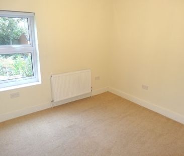 2 Bed Flat, Murray Road, W5 - Photo 4