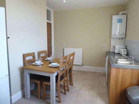 Victoria Park Apartments, Barrow-in-furness, LA14 - Photo 5