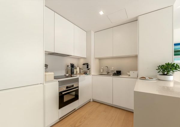 1 Bedroom Apartment with swimming pool, Miraflores, Oeiras