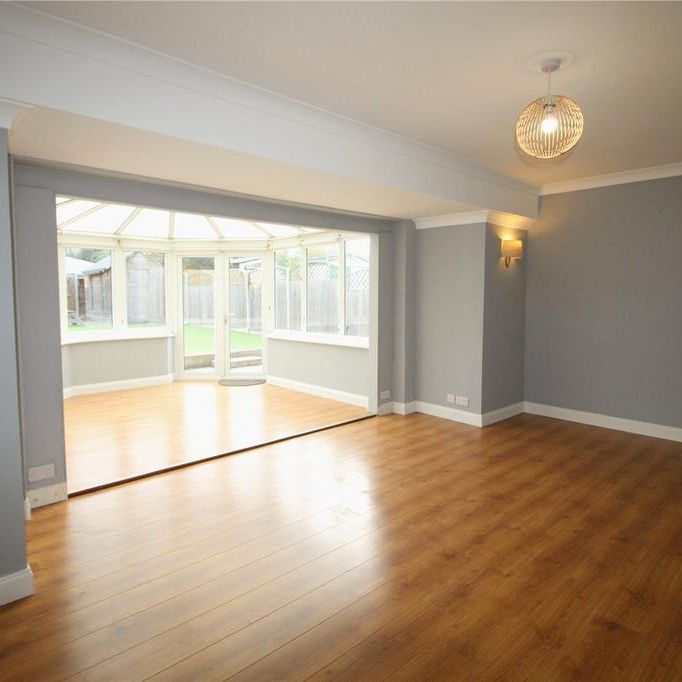 3 bedroom semi-detached house to rent - Photo 1