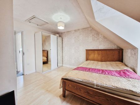 4 bedroom mid-terrace to rent Cedar Road, Eastleigh - Photo 4