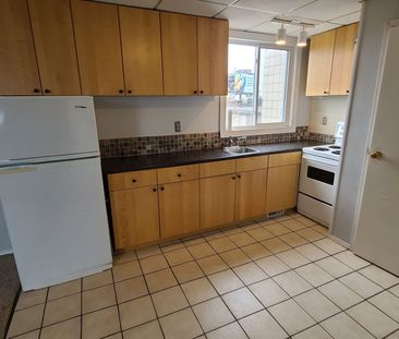 424 Dunlop Street West - Unit 3, Barrie, CA ON L4N 1C2 - Photo 3