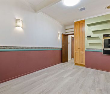 Cozy Two Bedroom Home - Photo 6
