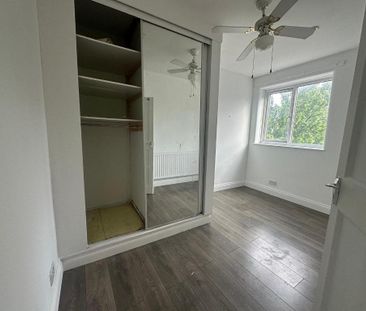4 bedroom flat to rent - Photo 3