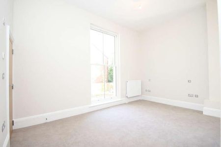 Oak Hill, Surbiton, KT6 - Photo 2
