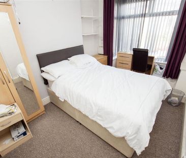 4 bedroom house to rent - Photo 1