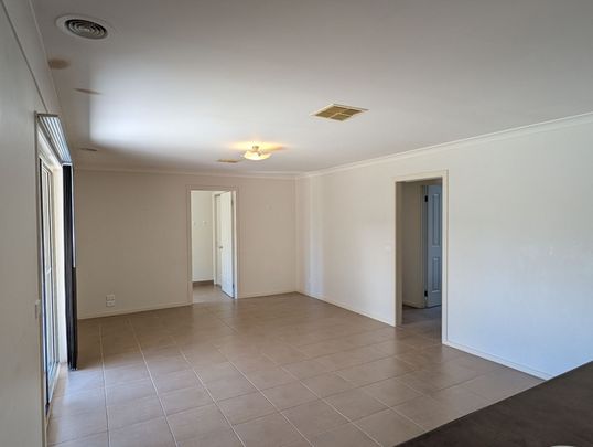 12 Georgina Street - Photo 1