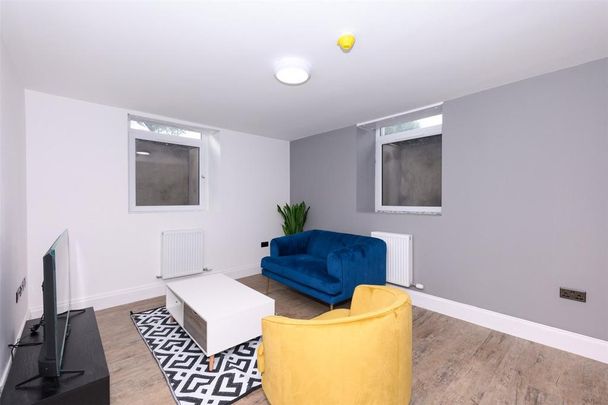 1 bedroom in a house share to rent - Photo 1