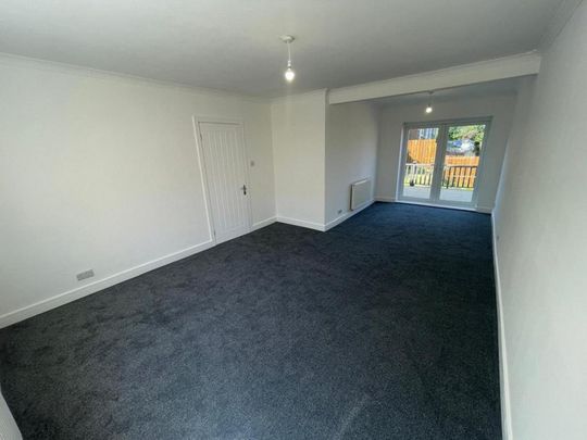 3 bedroom detached house to rent - Photo 1