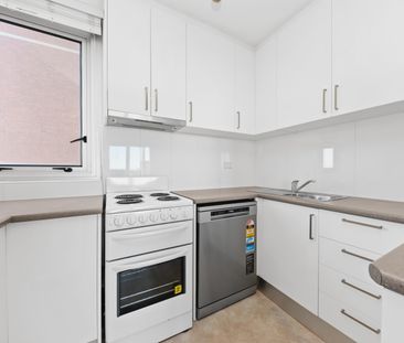 53/8-14 Fullerton Street, Woollahra NSW 2025 - Apartment For Rent |... - Photo 6