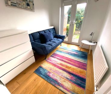 Brighton Lodge, Foxrock, Dublin 18 - Photo 1