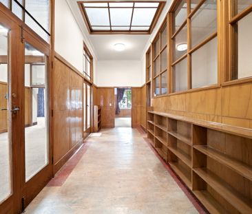 5-Bedroom Apartment Available Now! - Photo 2