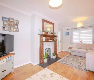 1 Bed Flat, Buccleuch St, EH8 - Photo 2