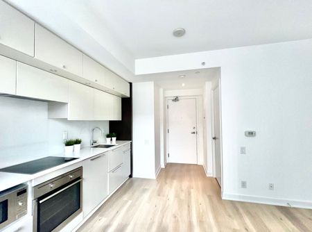 For Lease - 15 Grenville Street Unit# 2504, Toronto, Ontario - Photo 4