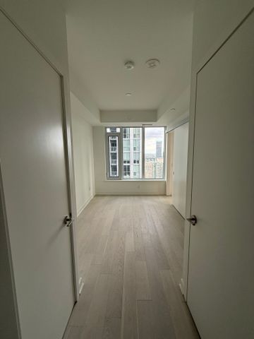 For Lease - 11 Yorkville Avenue Unit# 3407, Toronto, Ontario - Photo 4