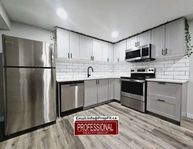 XXL Legal Two Bedrooms Basement Suite w/ Modern renovations (No Carpet) | 8506 121 Avenue Northwest, Edmonton - Photo 1