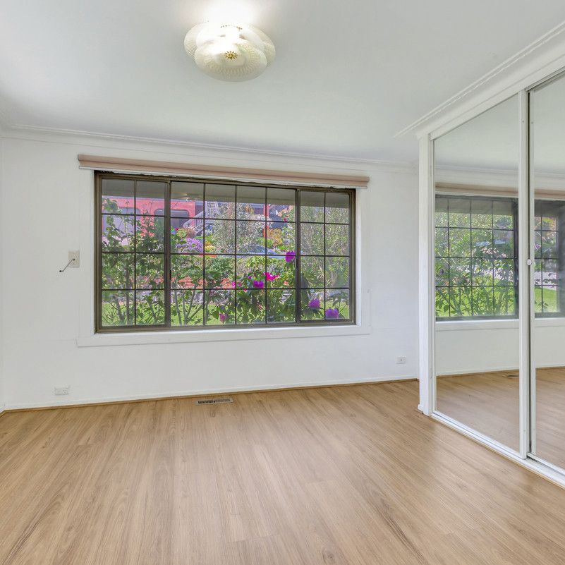 Comfortable Family Living with Beautiful Valley Views - Photo 1