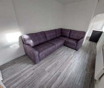 Strathnairn Street, Roath - Photo 1