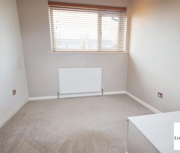 4 Bedroom House - Semi-Detached To Let - Photo 5