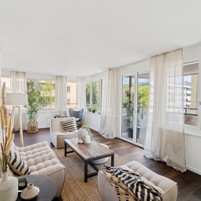 Helle Loft-Wohnung mitten in Zürich-Oerlikon - Foto 1
