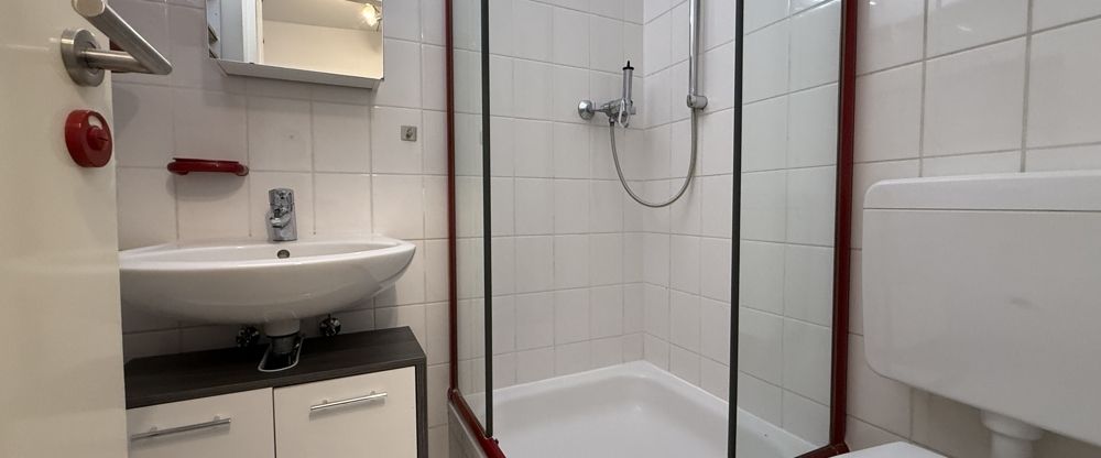 Hübsche 1 Zi.-Wohnung in Lauflage zu Uniklinik und Marienhaus Klinikum mit EBK - Foto 1