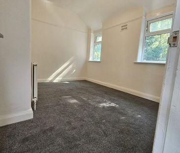 3 Bed Terraced House, Somerfield Road, M9 - Photo 2